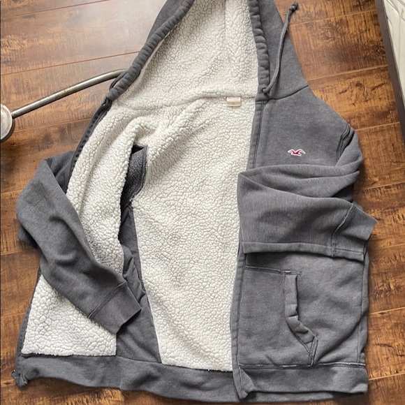 Men’s Sherpa Hoodie - Picture 2 of 4
